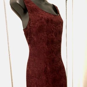 Vintage Timeless Elegant Classic Sexy SPORTMAX Dress Burgundy red.
